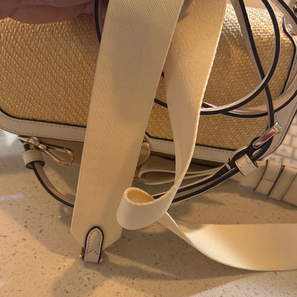 Kate Spade Gold and White Crossbody Bag with Flap Closure - Picture 7 of 9